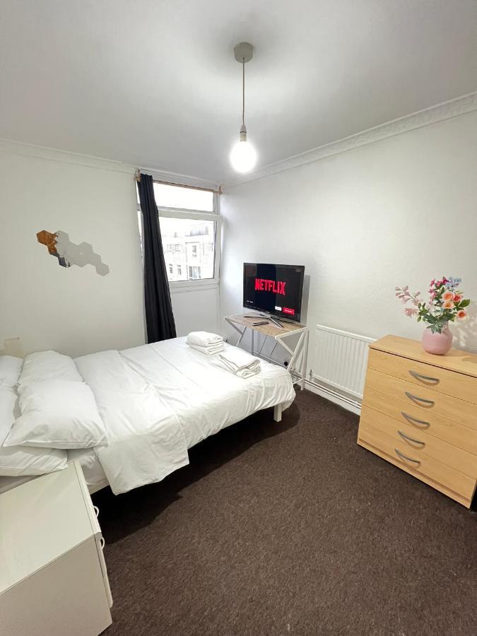 Entire 3 Bedroom Luxury Apartment In London With Private Balcony Exterior foto