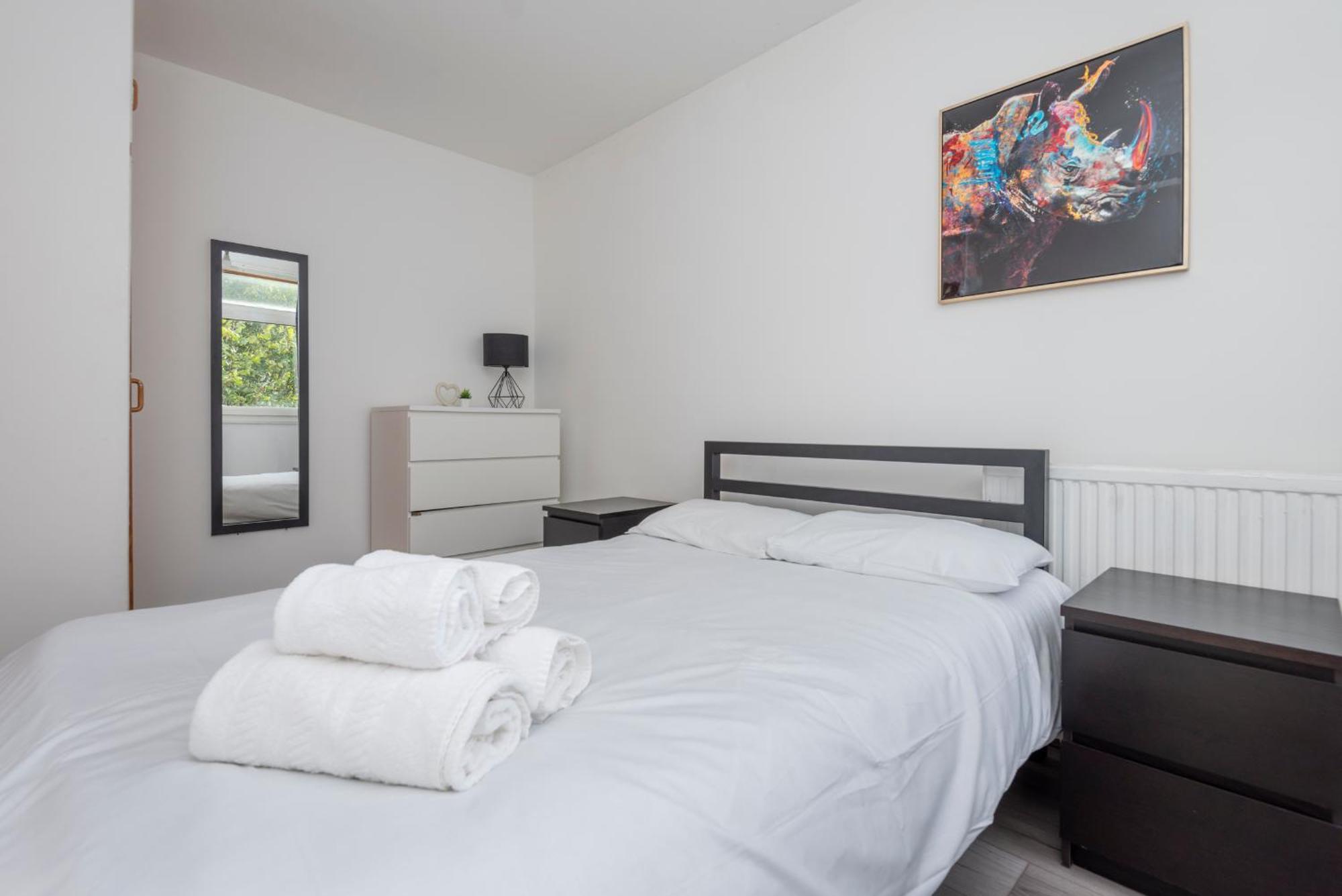 Entire 3 Bedroom Luxury Apartment In London With Private Balcony Exterior foto